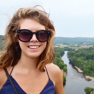 Meet your Posher, Monica